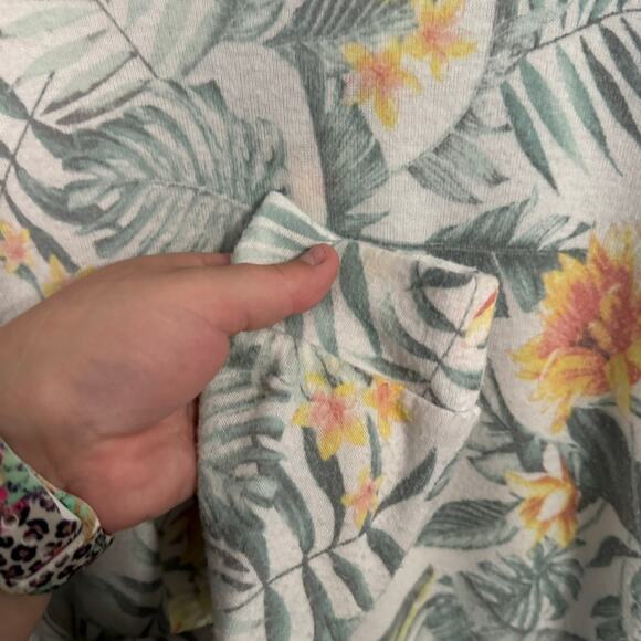 The Sweatshirt Project Tropical Floral Lace Up Back Top Size Large - Picture 2 of 6